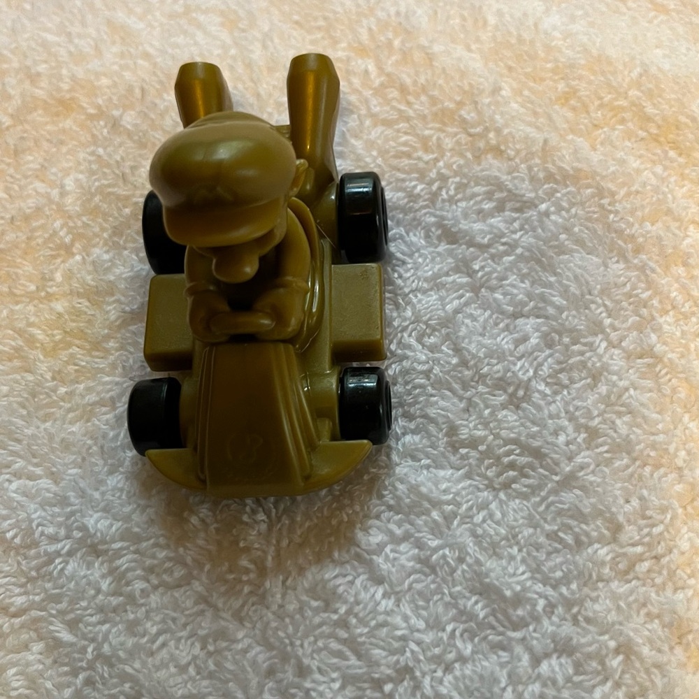 Gold Mario Cart